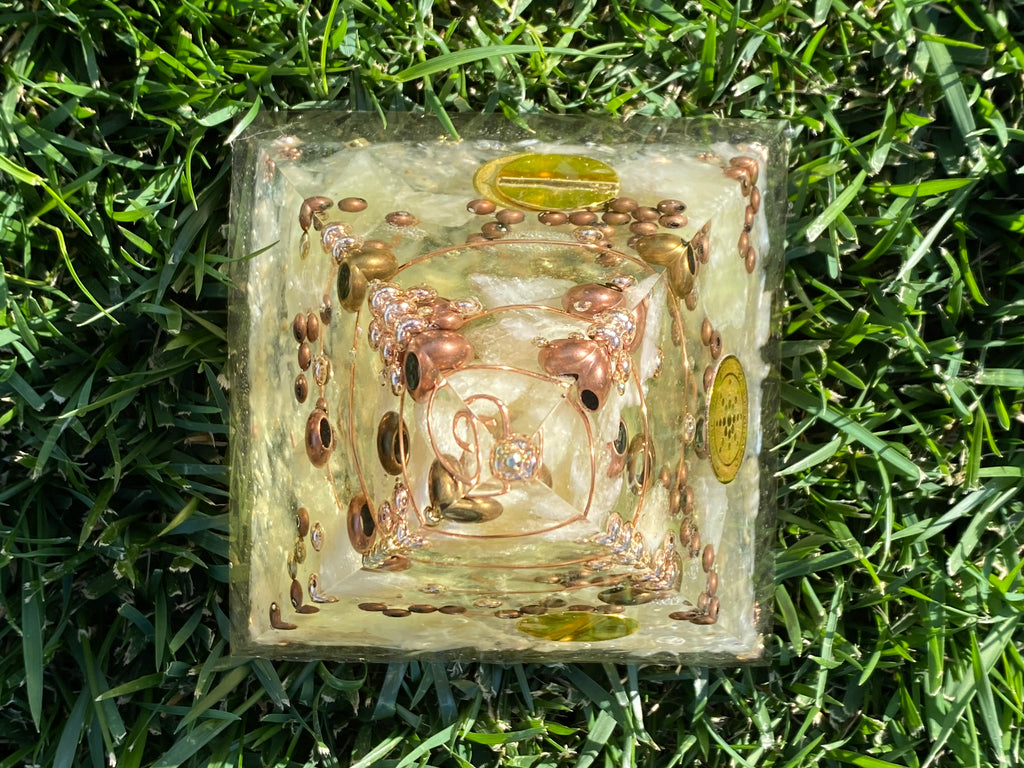 XL Green Calcite Orgonite Pyramid